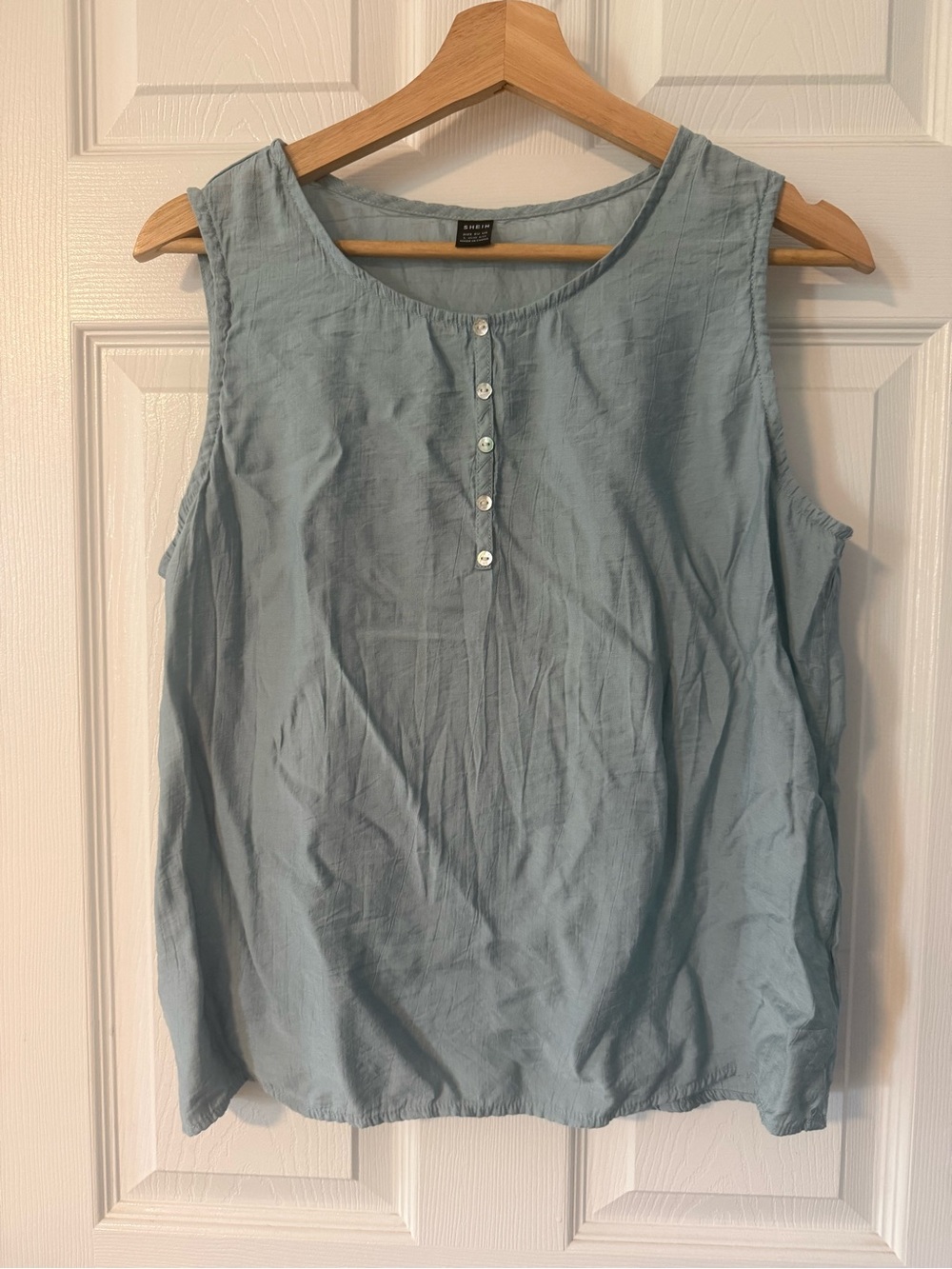 SHEIN Light Blue Button-Front Sleeveless Tank Top